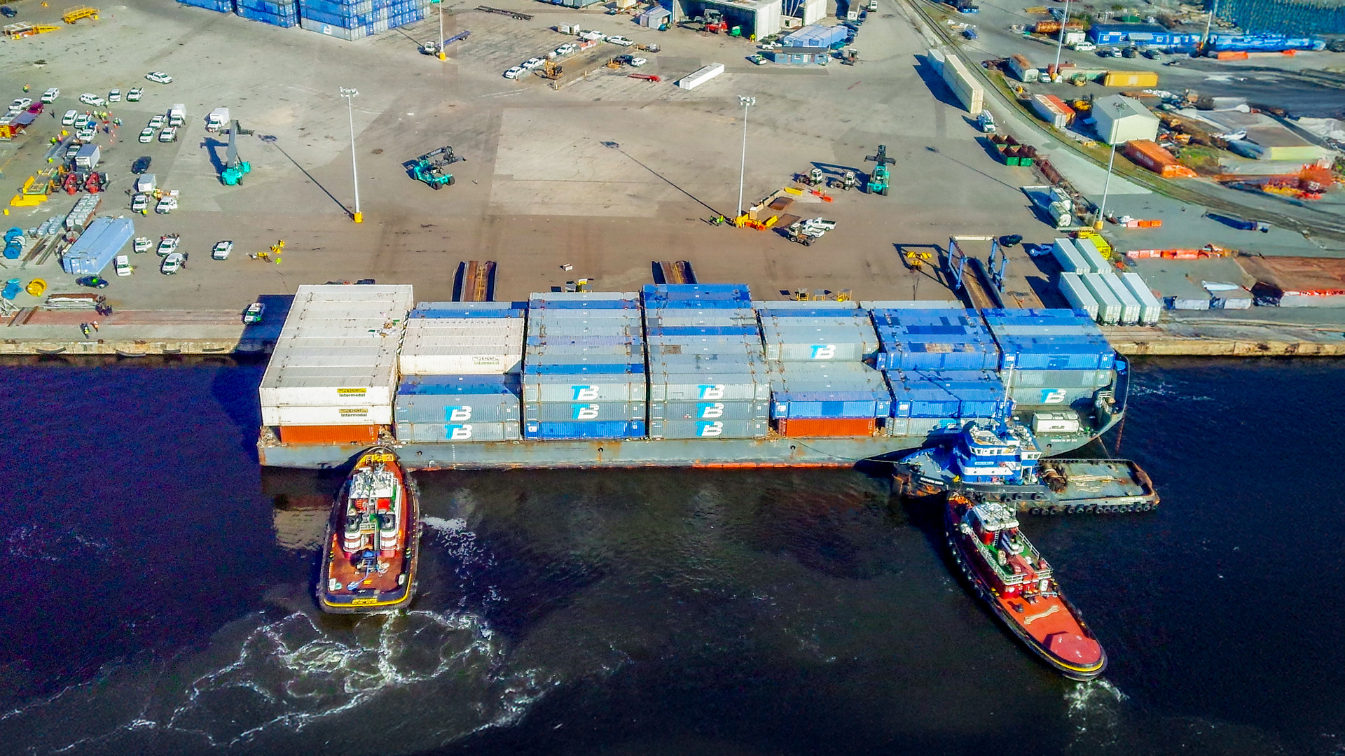 UPDATE: Jones Act Barge, Brooklyn Bridge, Back in Jacksonville; Only 11 Containers Remained Unopened & Trailer Bridge Cleaning Up Bahamas Reef