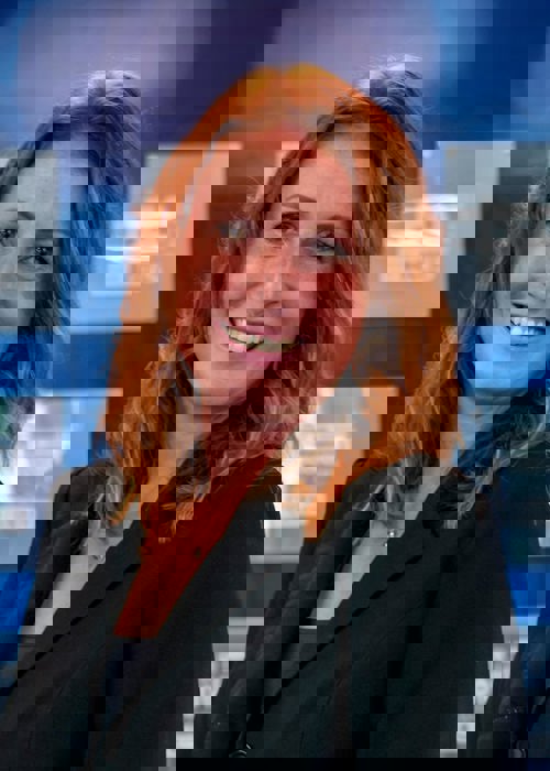 Becky Headshot