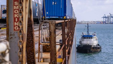 Tug & Barge vs. Vessel Service: What Shippers Need to Know in the Puerto Rico Trade